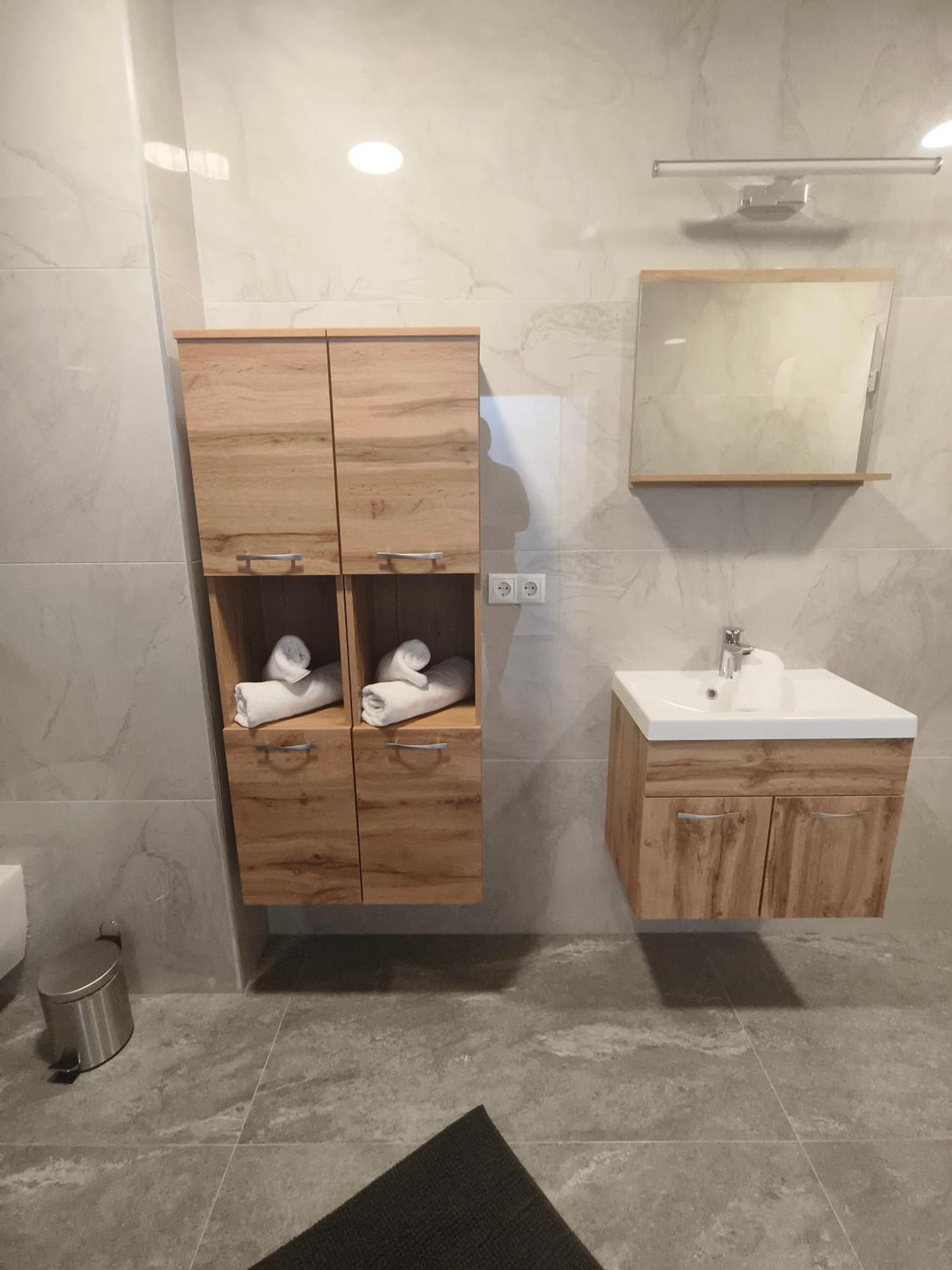 Triplex Appartements Клостернойбург Екстериор снимка