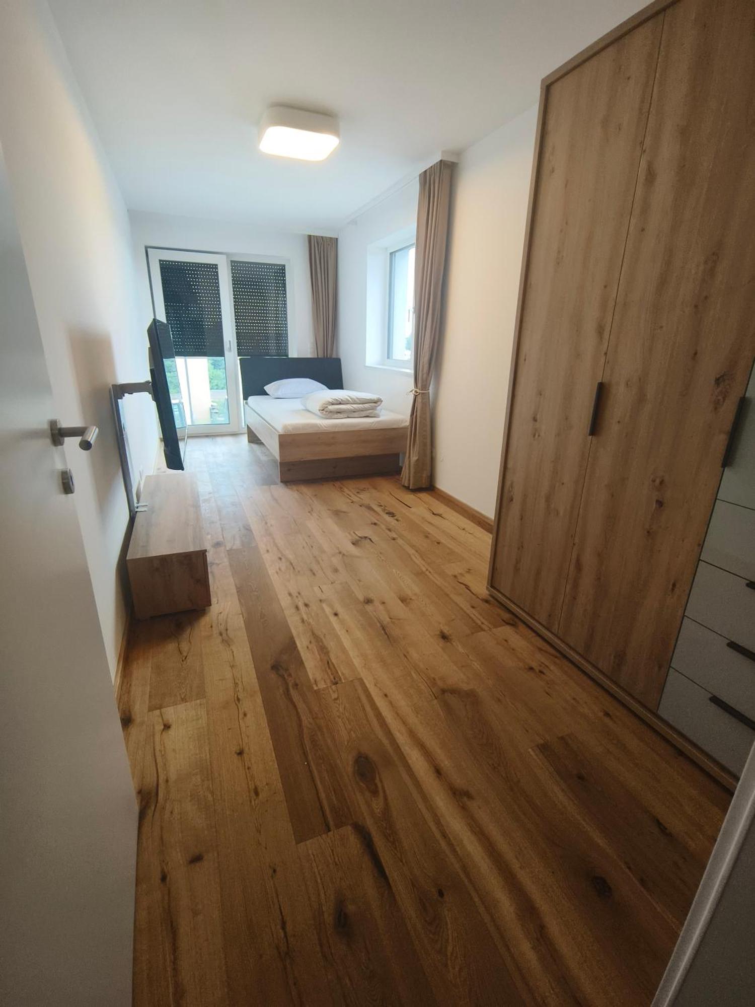 Triplex Appartements Клостернойбург Екстериор снимка