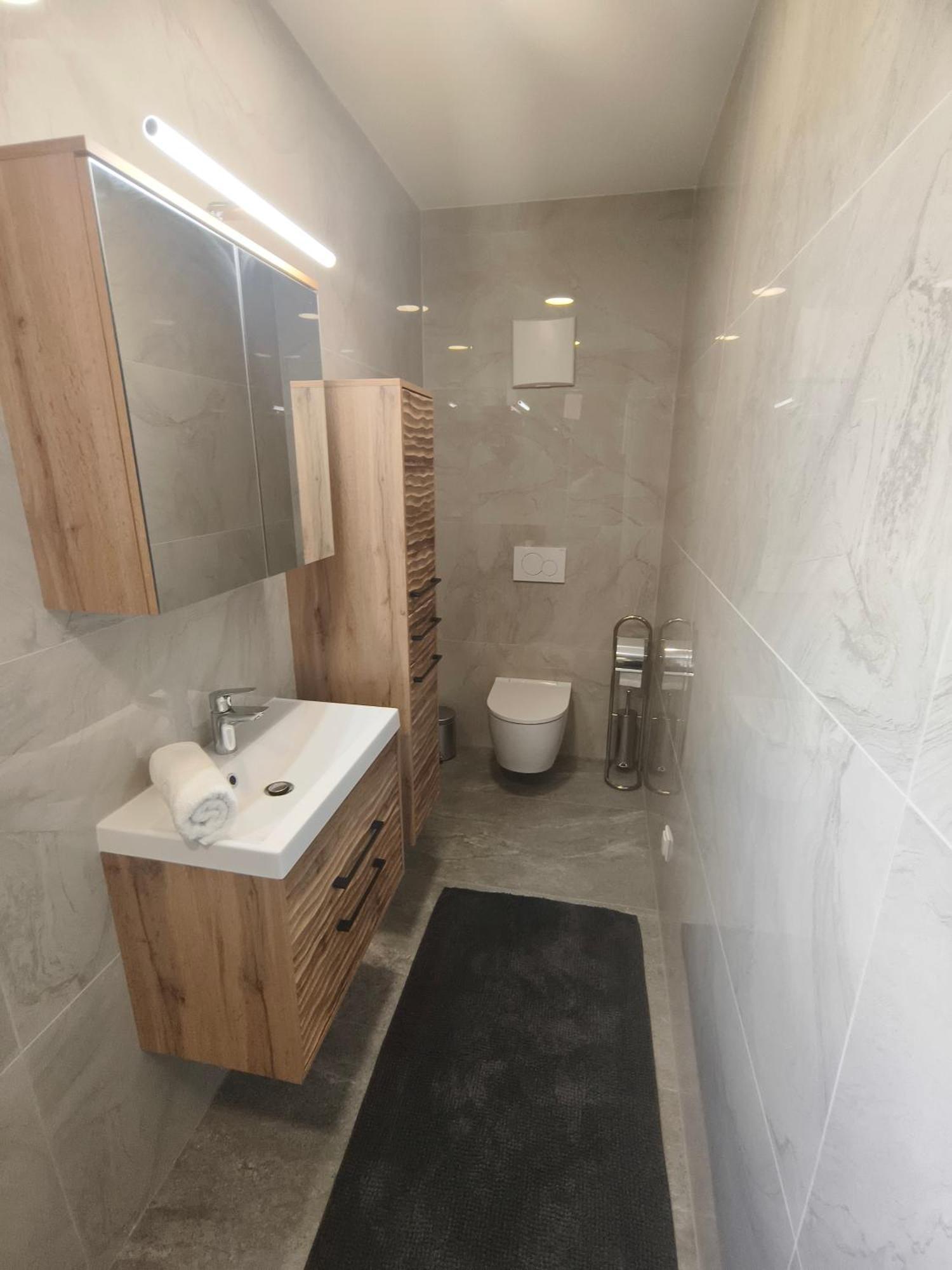 Triplex Appartements Клостернойбург Екстериор снимка
