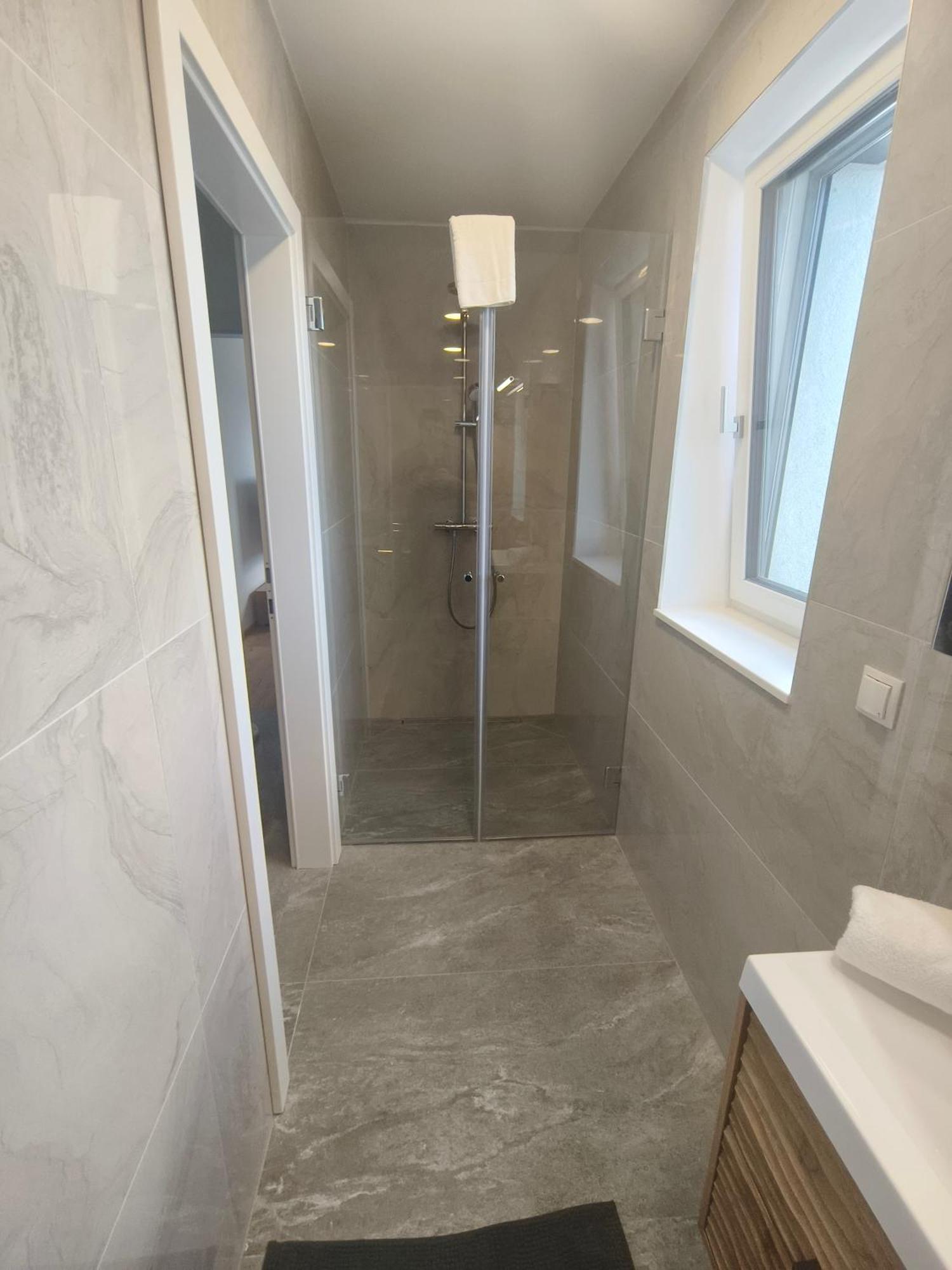 Triplex Appartements Клостернойбург Екстериор снимка